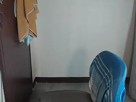 Snapshot of xcherry_babex chatting on December 22, 2025, 10:04 am xcherry babex online show from December 22, 2025, 10:04 am