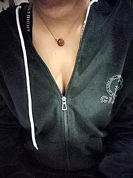 Snapshot of Nikita-Singh88 chatting on November 27, 2025, 11:32 am Nikita-Singh88 online show from November 27, 2025, 11:32 am