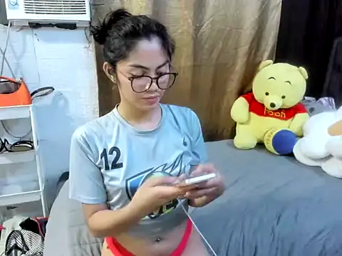 Snapshot of uramandapitite chatting on October 30, 2025, 8:28 pm uramandapitite online show from October 30, 2025, 8:28 pm