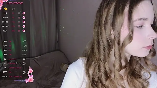 Snapshot of taddy_shy chatting on November 16, 2025, 3:39 pm taddy shy online show from November 16, 2025, 3:39 pm