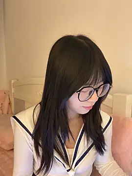 Ella-A9 online show from November 24, 2025, 3:12 pm