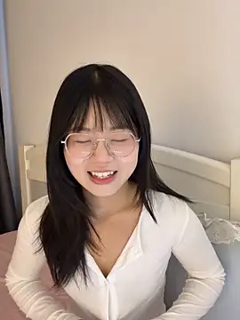 Ella-A9 online show from October 24, 2025, 6:23 am