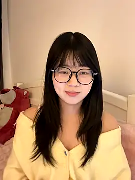 Ella-A9 online show from December 5, 2025, 4:05 pm