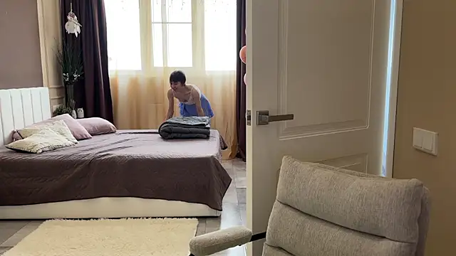 daniellia  online show from March 16, 2026, 10:41 am