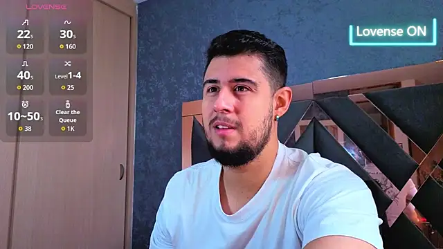 Snapshot of ryan_evanss chatting on November 2, 2025, 11:59 am ryan evanss online show from November 2, 2025, 11:59 am