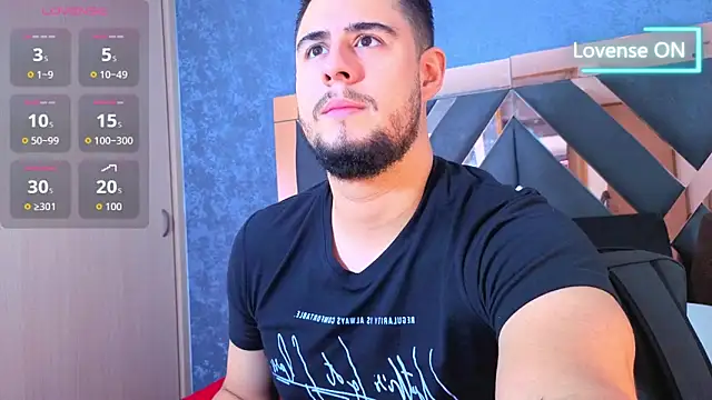 Snapshot of ryan_evanss chatting on October 29, 2025, 11:31 am ryan evanss online show from October 29, 2025, 11:31 am