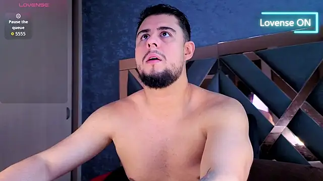 Snapshot of ryan_evanss chatting on November 14, 2025, 12:20 pm ryan evanss online show from November 14, 2025, 12:20 pm