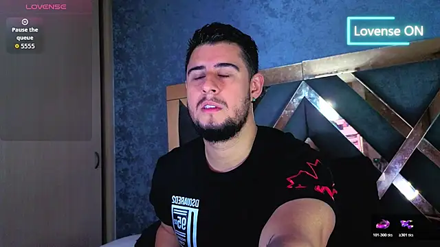 Snapshot of ryan_evanss chatting on November 7, 2025, 10:42 am ryan evanss online show from November 7, 2025, 10:42 am