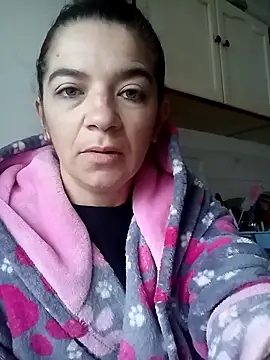 alinaalinutzq online show from November 23, 2025, 6:01 am