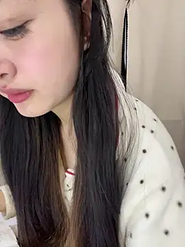 Snapshot of MengMeng0515 chatting on April 24, 2026, 9:44 am MengMeng0515 online show from April 24, 2026, 9:44 am
