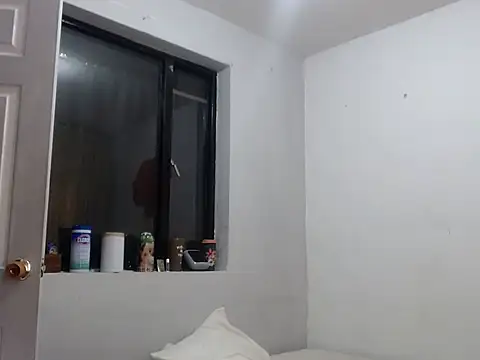 xalejo max online show from November 3, 2025, 1:47 pm