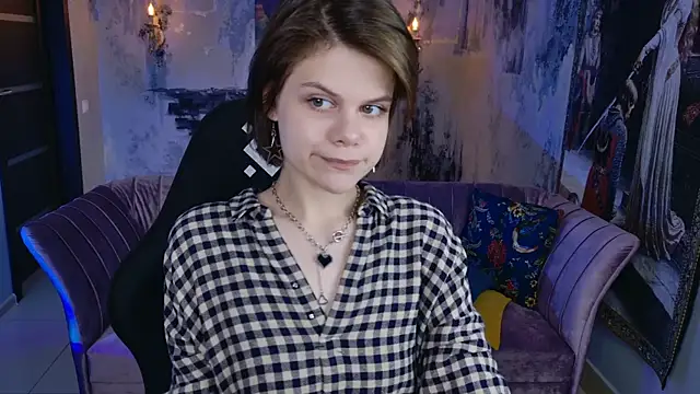 EllieMurler online show from October 27, 2025, 9:10 am