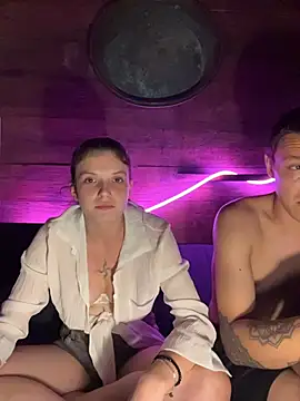 FoxStudioSex online show from December 2, 2025, 1:46 pm