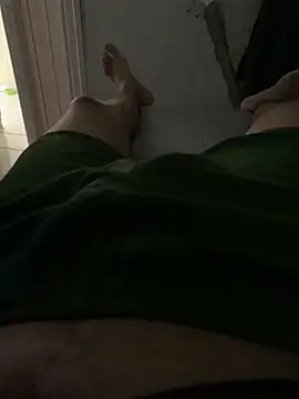 renannoviinho17z online show from April 22, 2026, 3:19 pm