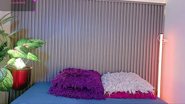 Snapshot of Celeste_Presstigge chatting on September 12, 2025, 9:25 pm Celeste Presstigge online show from September 12, 2025, 9:25 pm