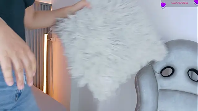 Celeste Presstigge online show from February 24, 2026, 1:28 am