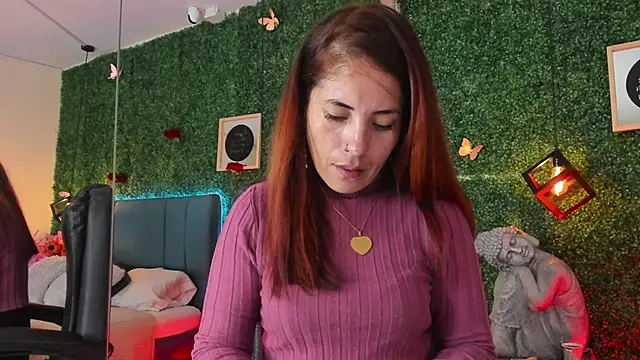 Linagh  online show from April 10, 2026, 11:28 am