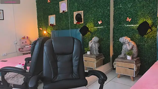 Linagh  online show from November 1, 2025, 12:10 pm