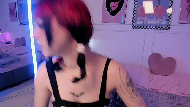 Snapshot of Zoe_Lynch_ chatting on April 24, 2026, 11:56 am Zoe Lynch online show from April 24, 2026, 11:56 am