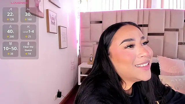 Snapshot of Zoey_thompson chatting on October 28, 2025, 8:08 pm Zoey thompson online show from October 28, 2025, 8:08 pm