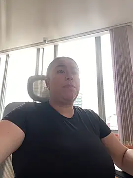 Zoey thompson online show from March 20, 2026, 7:48 pm