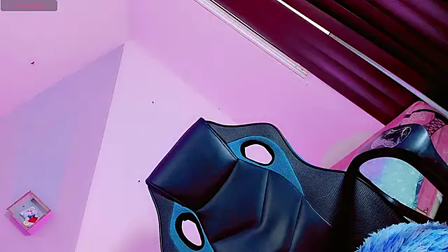 Snapshot of baby_rous chatting on November 15, 2025, 1:04 pm baby rous online show from November 15, 2025, 1:04 pm