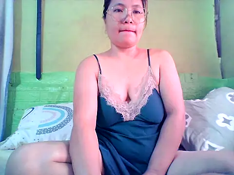 Snapshot of Bianca0516 chatting on June 4, 2026, 11:42 pm Bianca0516 online show from June 4, 2026, 11:42 pm