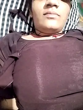 Snapshot of Sofia_kuuu chatting on September 20, 2025, 3:50 pm Sofia kuuu online show from September 20, 2025, 3:50 pm