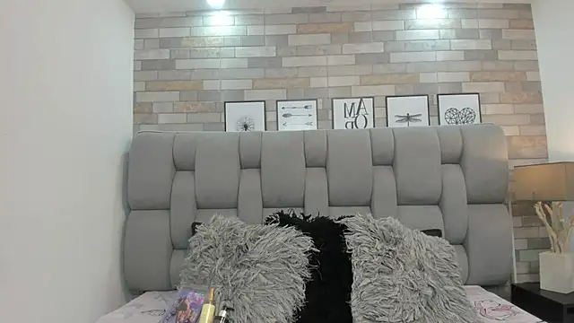 kathysmith19 online show from November 23, 2025, 3:05 am