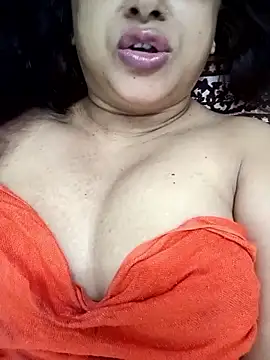 Snapshot of sweet_jenni chatting on May 16, 2026, 4:44 am sweet jenni online show from May 16, 2026, 4:44 am