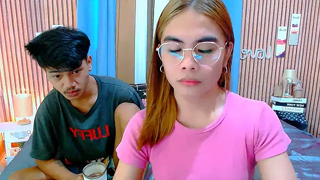 mikhaylahanderson online show from November 4, 2025, 1:20 am