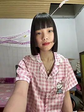 Snapshot of andymi1 chatting on July 19, 2026, 2:42 am andymi1 online show from July 19, 2026, 2:42 am