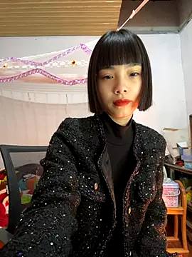 andymi1 online show from November 25, 2025, 2:56 am