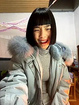 andymi1 online show from November 19, 2025, 3:06 am