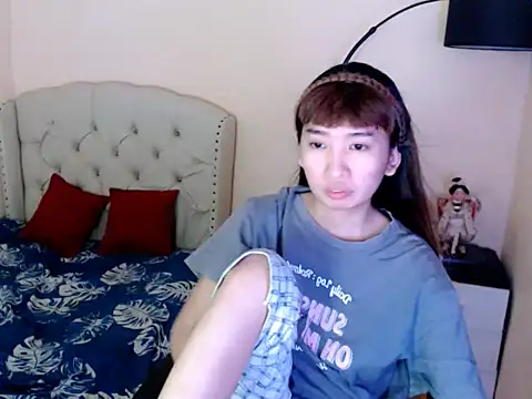 Snapshot of ShantalFoxxy_ chatting on May 26, 2026, 2:04 pm ShantalFoxxy online show from May 26, 2026, 2:04 pm