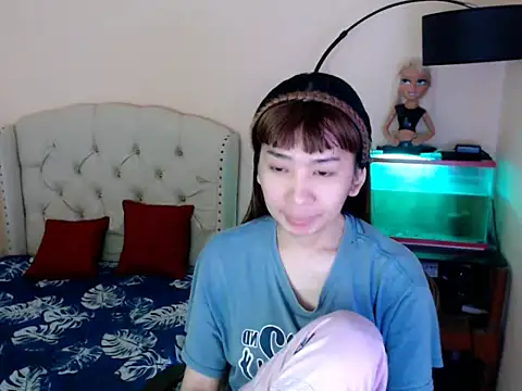 ShantalFoxxy  online show from February 21, 2026, 1:07 am