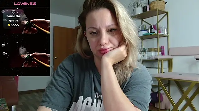 Snapshot of Avrora__Love chatting on October 22, 2025, 11:03 pm Avrora  Love online show from October 22, 2025, 11:03 pm