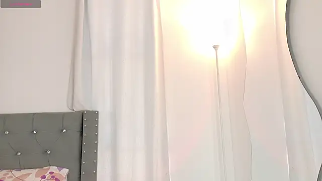 sara queen10 online show from March 9, 2026, 4:32 pm