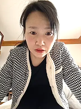 Haili-1 online show from February 13, 2026, 4:23 am