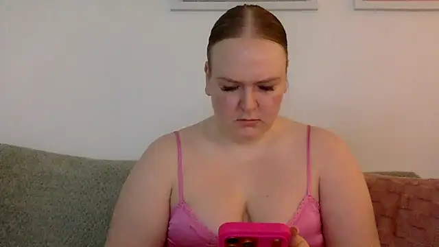 gracelovesxx online show from April 17, 2026, 8:28 am