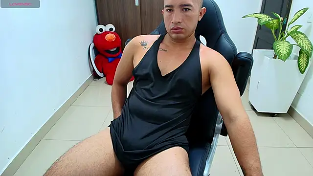 Snapshot of sebastian_oconnor77 chatting on September 25, 2025, 12:44 pm sebastian oconnor77 online show from September 25, 2025, 12:44 pm