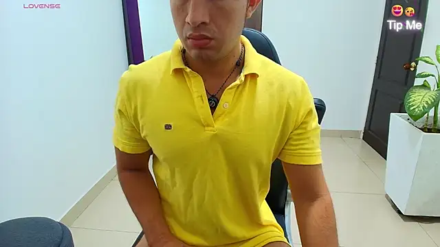 sebastian oconnor77 online show from March 25, 2026, 12:48 pm