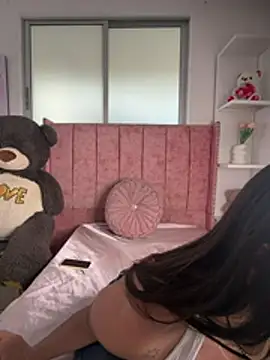 Snapshot of salomecute21 chatting on June 10, 2026, 11:33 am salomecute21 online show from June 10, 2026, 11:33 am