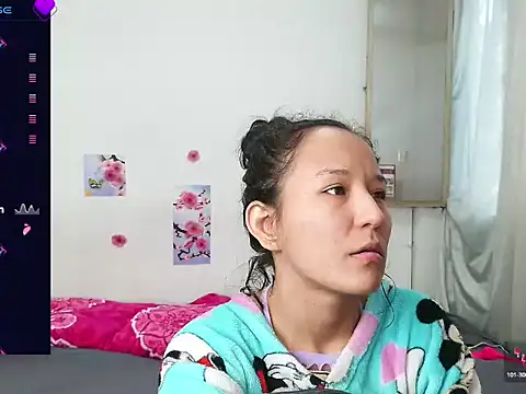 Natzu Choi online show from April 1, 2026, 10:28 pm