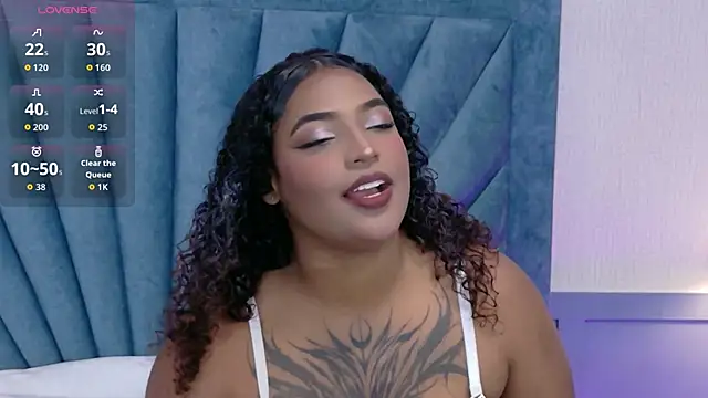 Snapshot of Cristal-Jonnes chatting on November 21, 2025, 3:05 am Cristal-Jonnes online show from November 21, 2025, 3:05 am