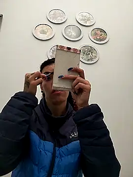 Pamelamiler   online show from April 15, 2026, 12:10 pm