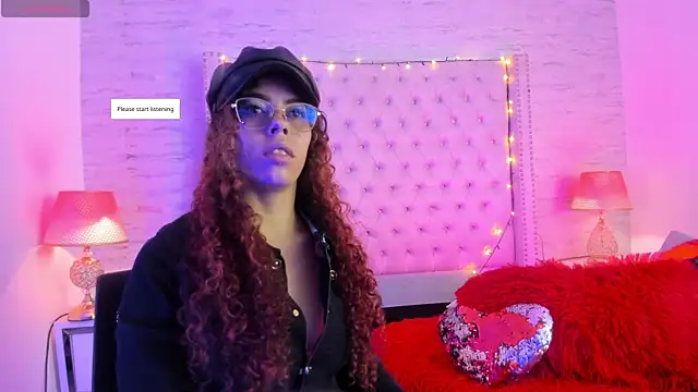 Snapshot of Pamelamiler__ chatting on May 17, 2026, 12:49 pm Pamelamiler online show from May 17, 2026, 12:49 pm