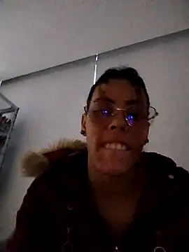 Snapshot of Pamelamiler__ chatting on December 5, 2025, 11:31 am Pamelamiler online show from December 5, 2025, 11:31 am