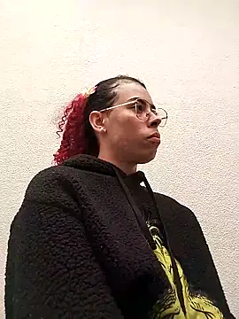 Snapshot of Pamelamiler__ chatting on November 19, 2025, 12:49 pm Pamelamiler online show from November 19, 2025, 12:49 pm