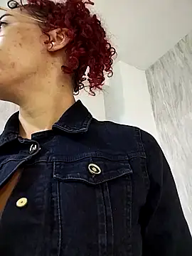 Snapshot of Pamelamiler__ chatting on October 2, 2025, 11:02 am Pamelamiler online show from October 2, 2025, 11:02 am